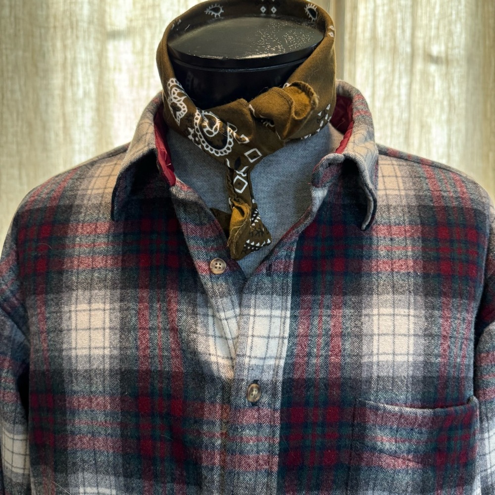 (L) Pendleton Vintage Plaid Virginia Wool, Camp Collar Button Up, single pocket
